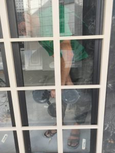 هزینه نصب کرتین وال در تهران و حومه: راهنمای جامع