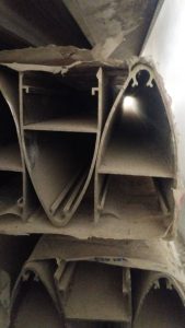 معرفی کپ دوکی شکل درپوش کرتین وال