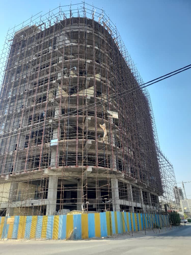 متخصص حرفه‌ای نمای شیشه‌ای