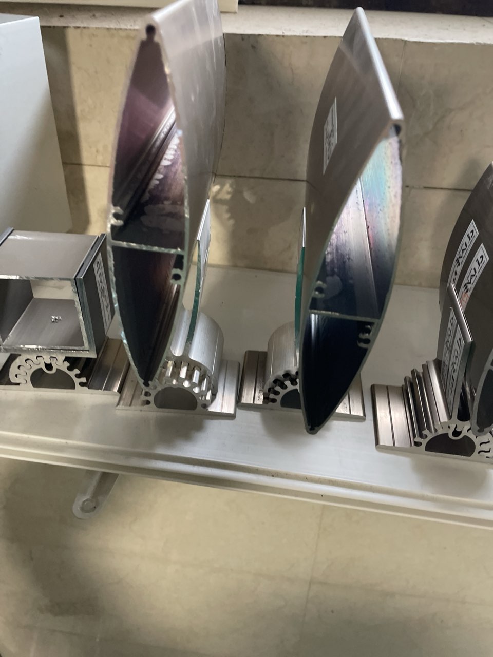 تاثیر لوور در کنترل نور خورشید